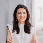 Dr. Dorothea Portius